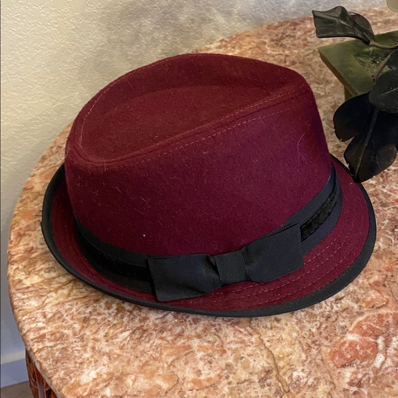 Scala Pronto Burgundy Fedora Hat with Black Band - Picture 3 of 6